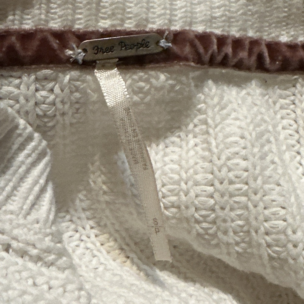 Free People Size SP Cable‎ Knit V Neck Damsel White Bell Sleeve Cotton Sweater - Picture 5 of 5